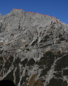 Sasso delle Undici, Gruppo del Cimonega, Dolomiti Feltrine: tracciato via normale dal Passo del Comedon.